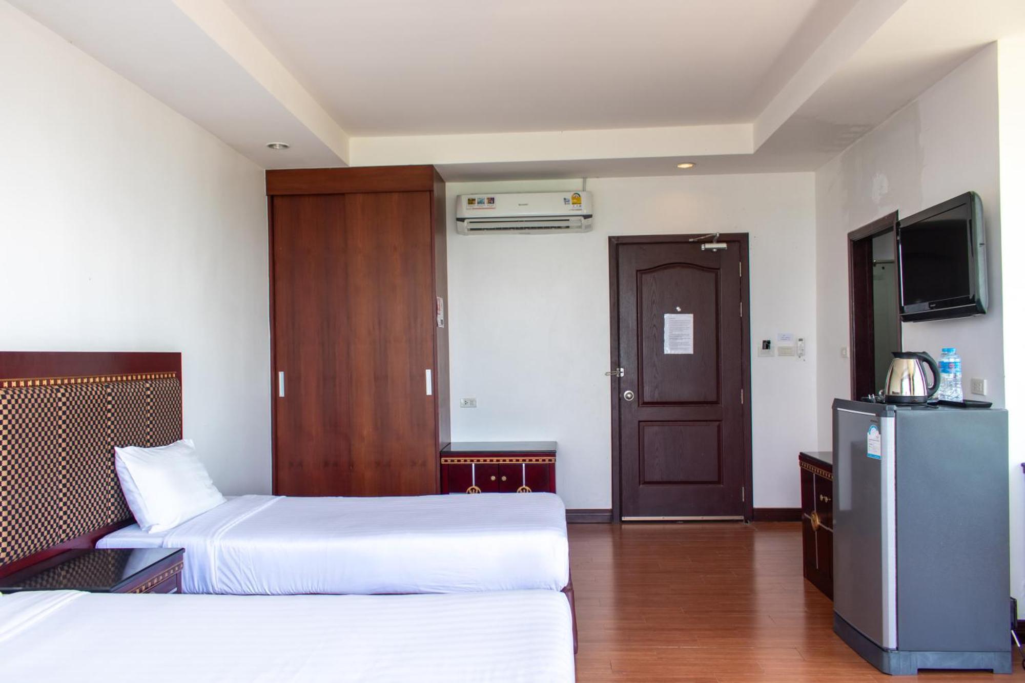 Jomtien Hisotel Exterior foto