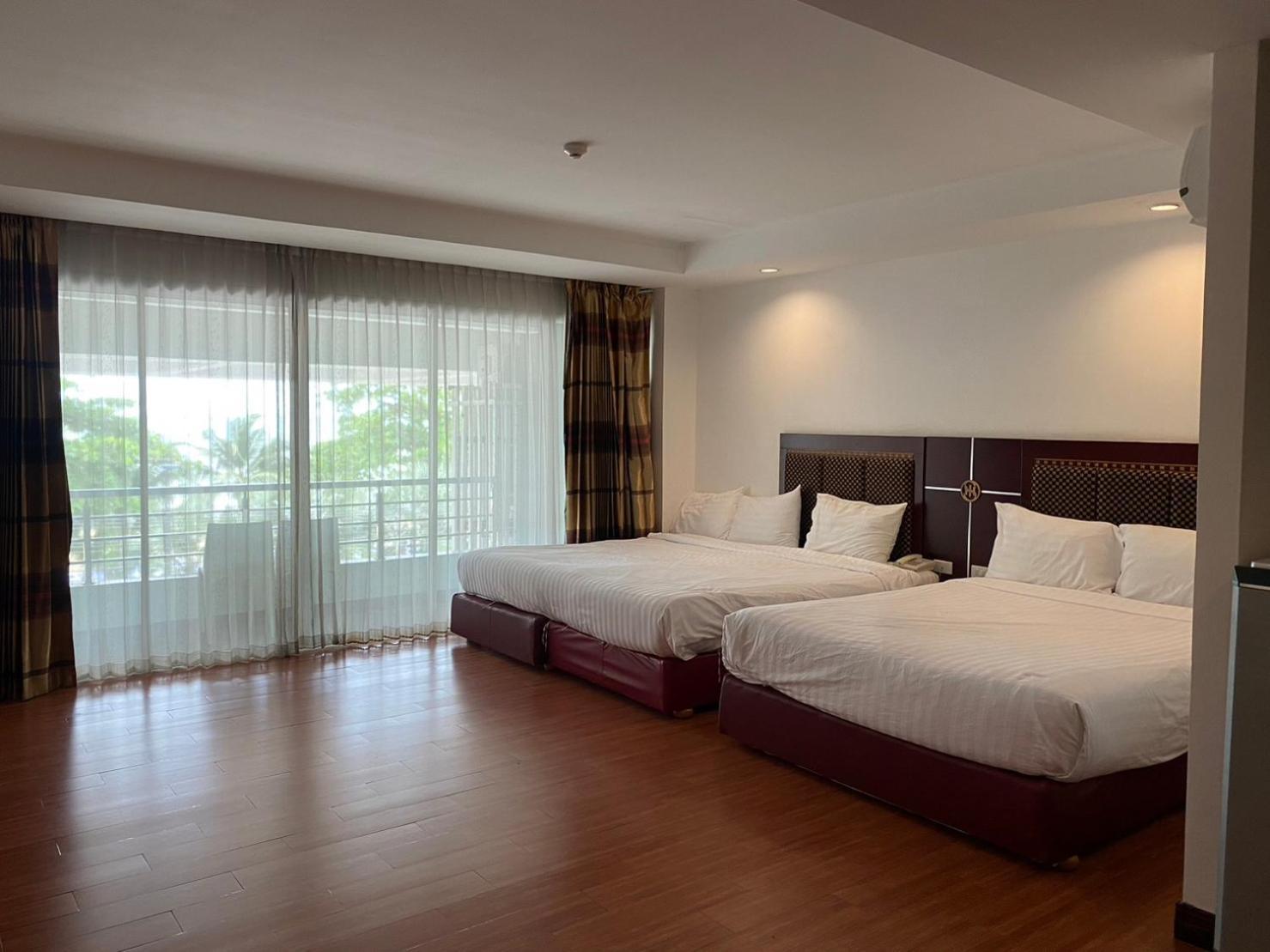 Jomtien Hisotel Exterior foto