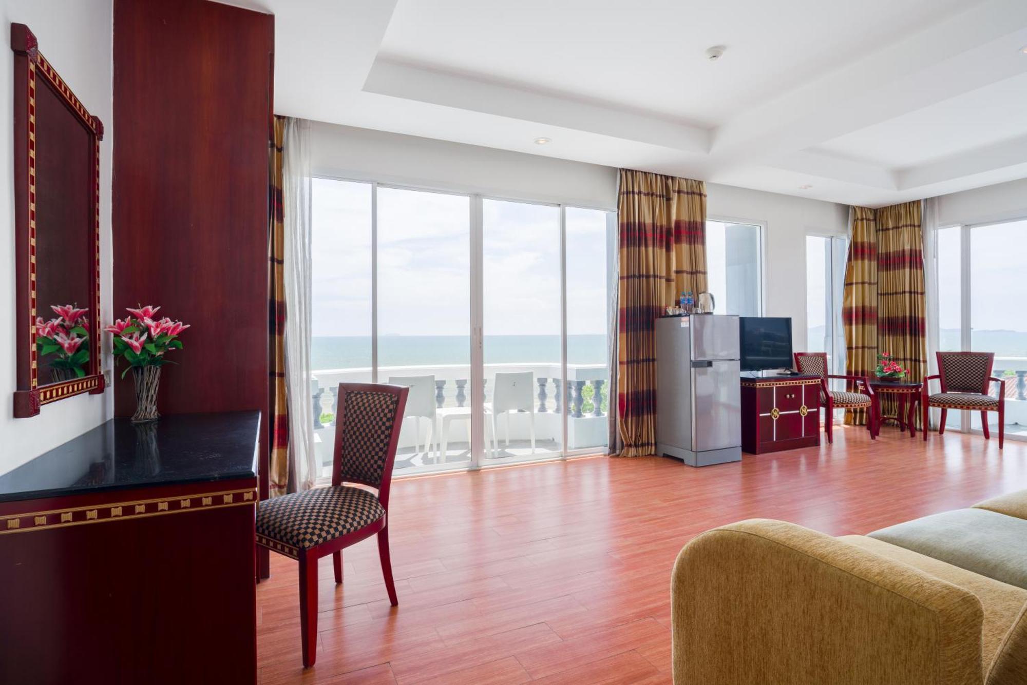 Jomtien Hisotel Quarto foto